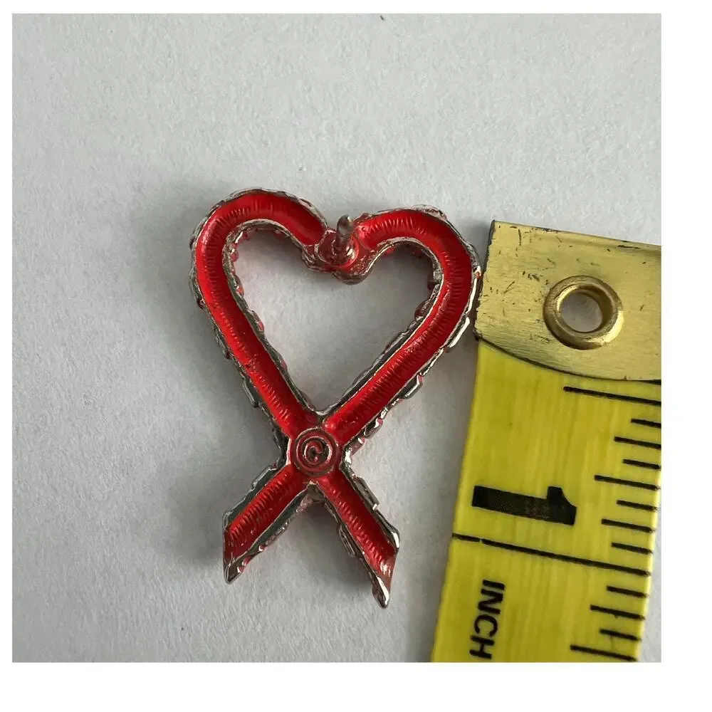 🍭6/$30 Vintage Candy Cane Heart Pin
